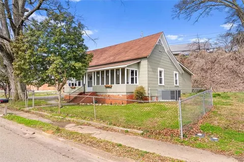 51 First St, Trion, GA 30753