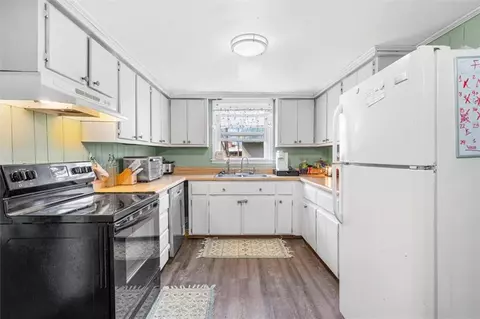 Kitchen - 51 First St, Trion, GA 30753 photo 2 of 5