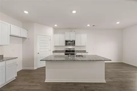 Kitchen - 408 Teamon Pointe Dr, Griffin, GA 30223 photo 1 of 3