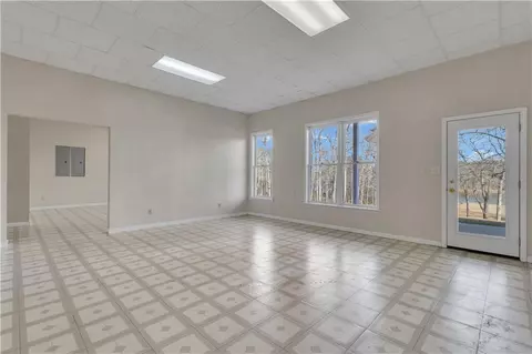 Living - 12328 Edgewater Dr, Hampton, GA 30228 photo 8 of 9