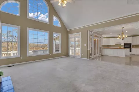 Living - 12328 Edgewater Dr, Hampton, GA 30228 photo 6 of 9