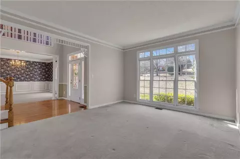 Living - 12328 Edgewater Dr, Hampton, GA 30228 photo 1 of 9