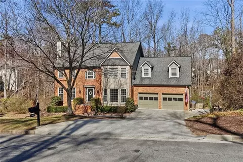 11805 Highland Colony Dr, Roswell, GA 30075