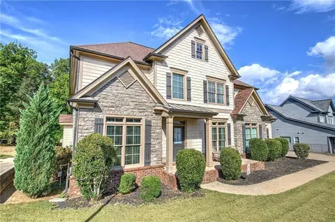 12 Autumn Wood Dr SE, Cartersville, GA 30120