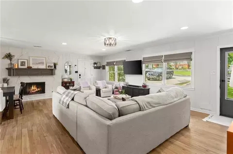 Living - 3635 Admiral Dr, Chamblee, GA 30341 photo 1 of 1