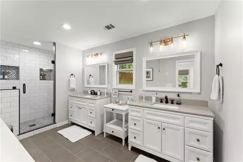 Bath - 3635 Admiral Dr, Chamblee, GA 30341 photo 1 of 3