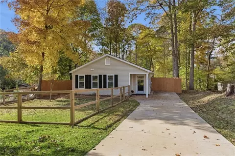 2690 Fairlane Dr, Cumming, GA 30041