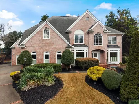 320 Commons Gate Ct, Roswell, GA 30075