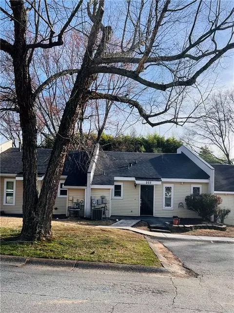 203 Goshen Ln #203, Woodstock, GA 30188
