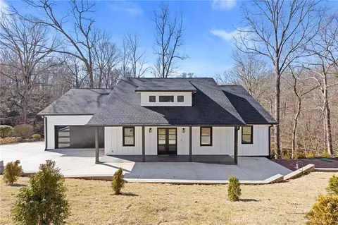 4732 Walnut Bend Dr, Gainesville, GA 30507