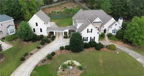 1810 Ebenezer Farm Cir, Marietta, GA 30066