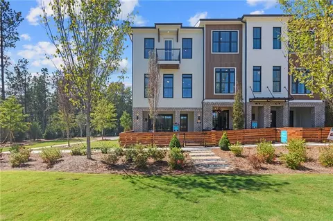 138 Iveybrooke Ln #74, Alpharetta, GA 30009