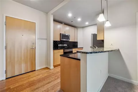 400 W Peachtree St NW #1715, Atlanta, GA 30308