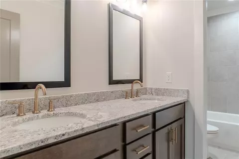 Bath - 1425 Willowbend Pl, Monroe, GA 30655 photo 7 of 7