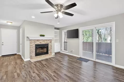903 Woodcliff Dr, Atlanta, GA 30350