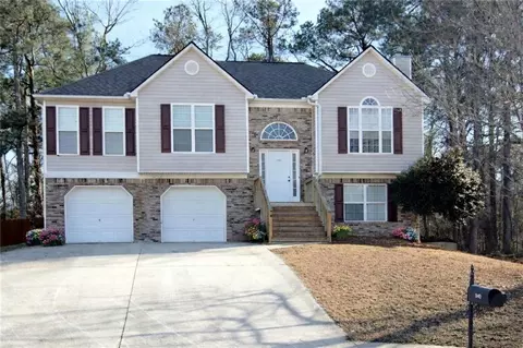 840 Walkingstick Dr, Douglasville, GA 30134