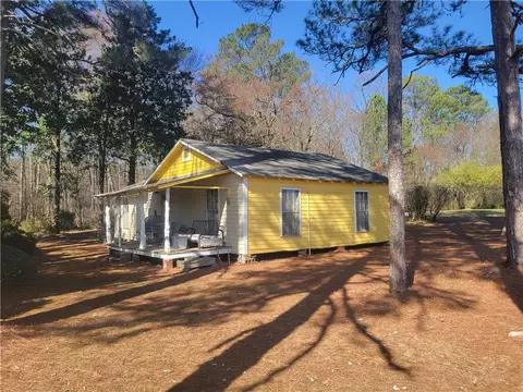 5192 Joe Frank Harris Pkwy NW, Adairsville, GA 30103