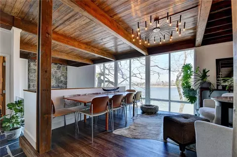 40 Lakeshore Dr, Berkeley Lake, GA 30096