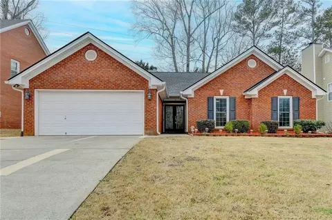 1296 Mandalay Ct SW, Lilburn, GA 30047