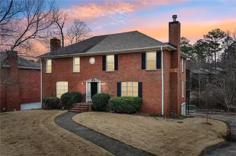 8923 Carroll Manor Dr, Atlanta, GA 30350