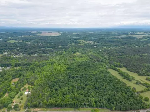 2148 Red Bud Rd NE, Calhoun, GA 30701