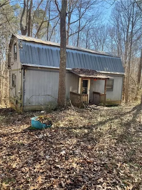 2292 Hancock Dr, Social Circle, GA 30025