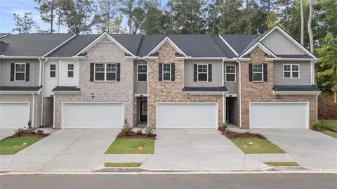 445 Silver Moon Dr, Loganville, GA 30052
