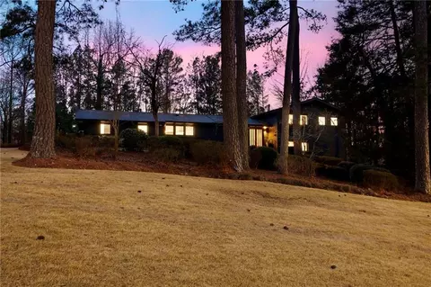 1534 Cooper Lake Rd SE, Smyrna, GA 30082