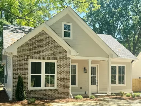 Exterior - 224 E Marable St E, Monroe, GA 30655 photo 2 of 4
