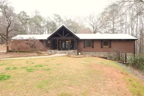 275 Roberts Rd, Covington, GA 30016