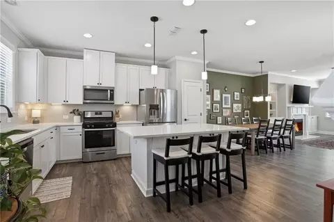 1614 Falcon Crest Way, Decatur, GA 30032
