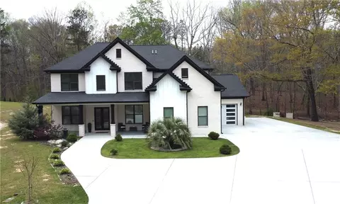 1260 Old Victron School Rd, Hoschton, GA 30548