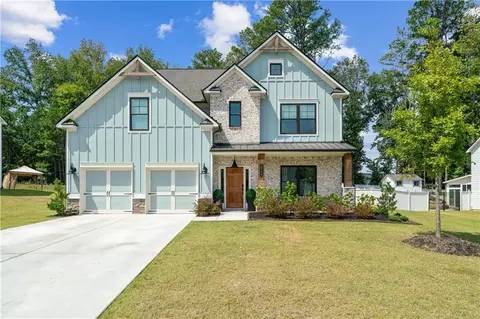 4756 Cooling Water Cir, Powder Springs, GA 30127