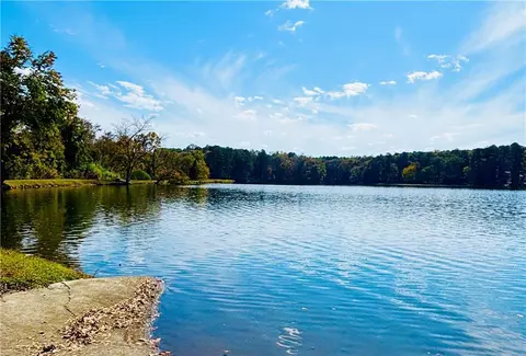 2949 Lake Sorrento Ct, Conyers, GA 30012