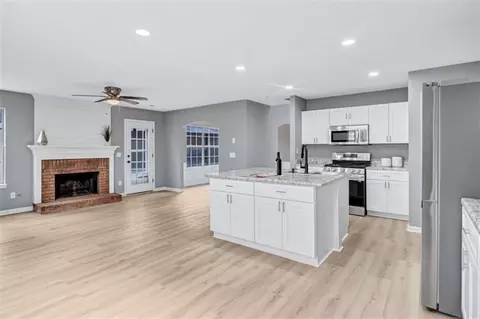 3746 Strathmore Dr, Duluth, GA 30096 photo 12