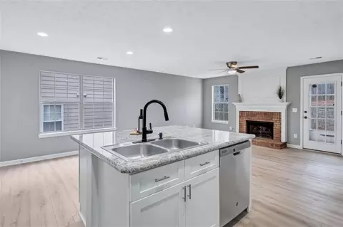 3746 Strathmore Dr, Duluth, GA 30096 photo 14
