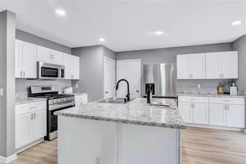 3746 Strathmore Dr, Duluth, GA 30096 photo 15