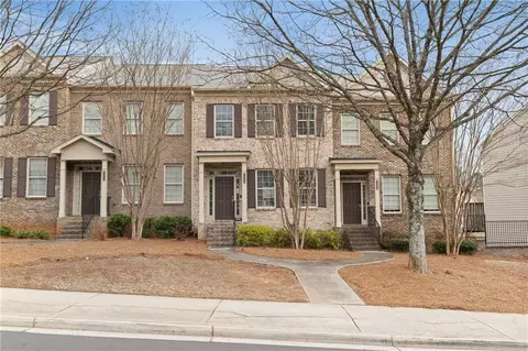 7054 Elmwood Ridge Ct, Atlanta, GA 30340