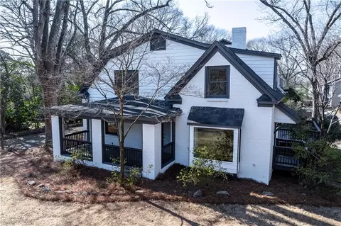 2413 Charleston Oaks Ln, Decatur, GA 30030