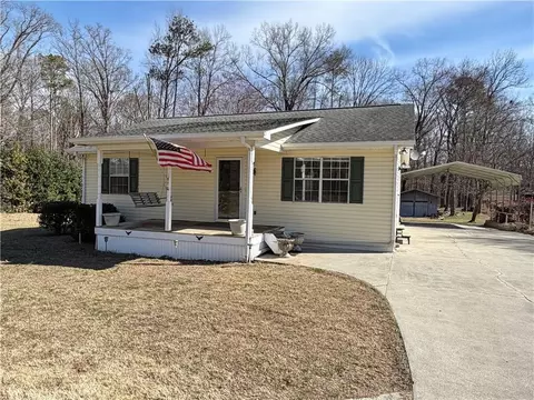 633 Cash Rd NE, Calhoun, GA 30701