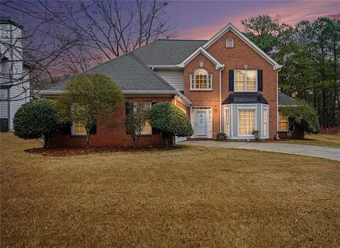 69 Championship Ct, Fayetteville, GA 30215