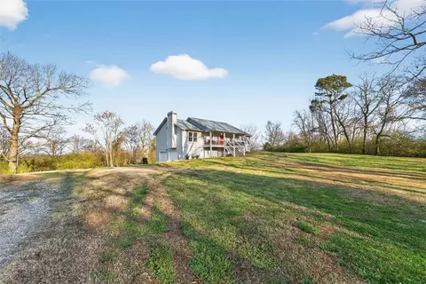 1982 Moccasin Gap Rd, Lula, GA 30554 photo 2