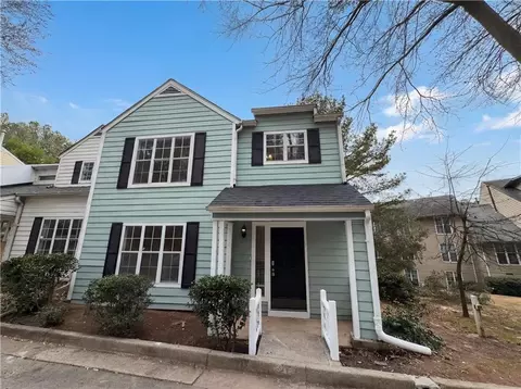 105 Vineyard Pond Dr NW, Norcross, GA 30071