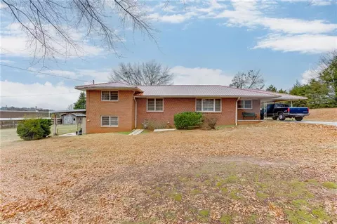 406 Thunder Rd, Buford, GA 30518