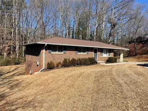 683 Collier Rd, Toccoa, GA 30577