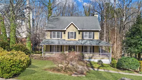 812 Deep Lake Dr NW, Kennesaw, GA 30144