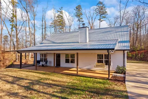 665 N Holcomb Dr, Martin, GA 30557