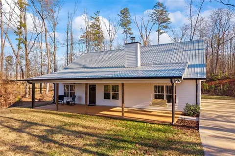 665 N Holcomb Dr, Martin, GA 30557
