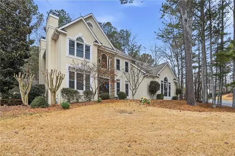 1307 Amberwood Dr, Woodstock, GA 30189