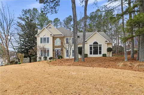1307 Amberwood Dr, Woodstock, GA 30189
